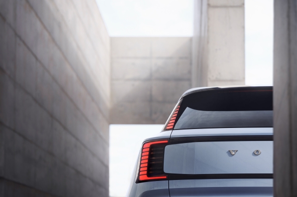 PEQUEÑO PERO PODEROSO: ¡SALUDA AL EX30 , EL SUV COMPACTO TOTALMENTE ELÉCTRICO DE VOLVO! 1 Volvo EX30
