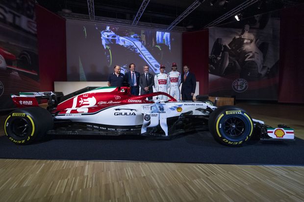 Kimi Räikkönen protagonizará una miniserie de 5 anuncios con su esposa 1 190905_Alfa-Romeo_Racing-C38-Monza-Livery_01